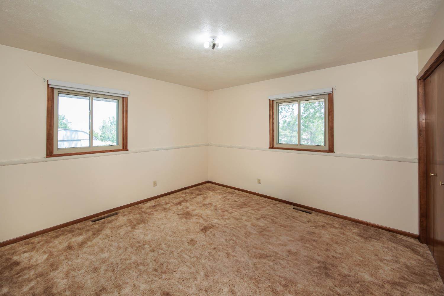 8066 East Rd 11, Ulysses, KS 67880