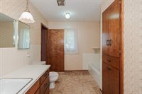 8066 East Rd 11, Ulysses, KS 67880