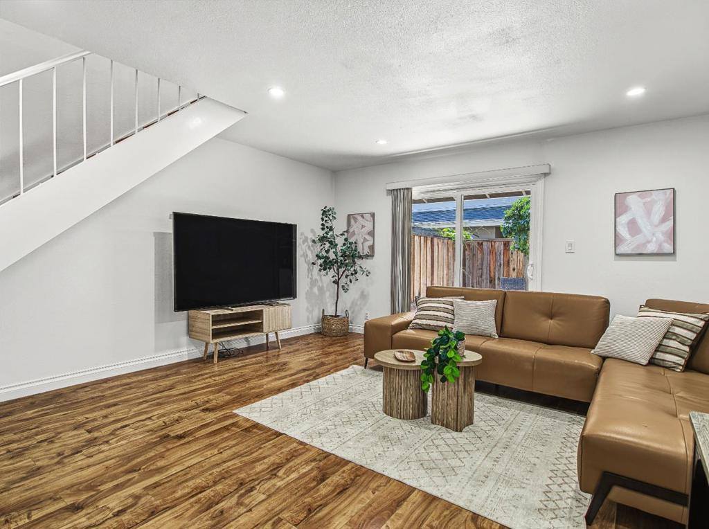 213 North Temple Drive, Milpitas, CA 95035