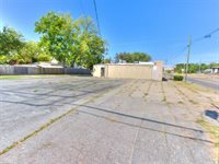 601 East Highland Street, Shawnee, OK 74801