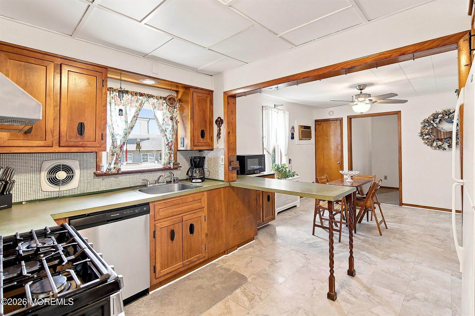 393 Prospect Street, South Amboy City, NJ 08879