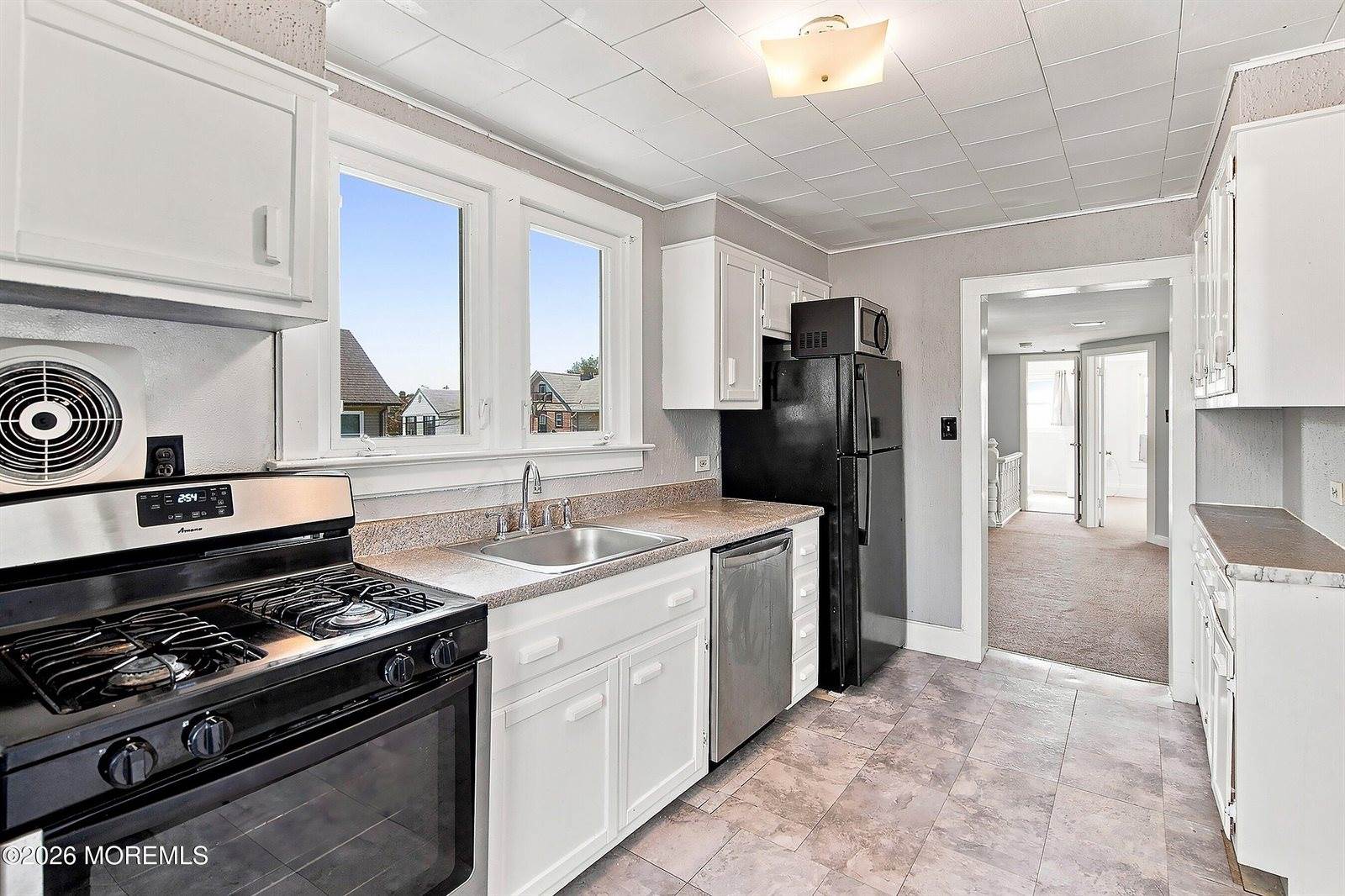393 Prospect Street, South Amboy City, NJ 08879