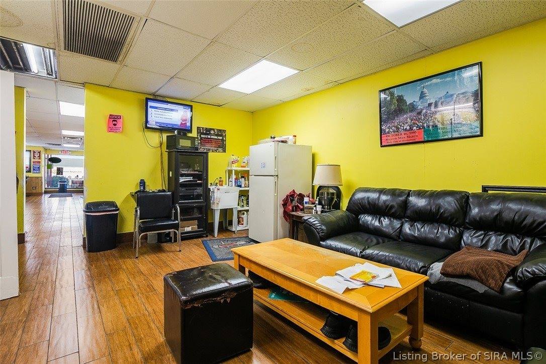 1626 Spring Street, Jeffersonville, IN 47130