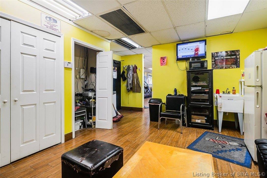 1626 Spring Street, Jeffersonville, IN 47130