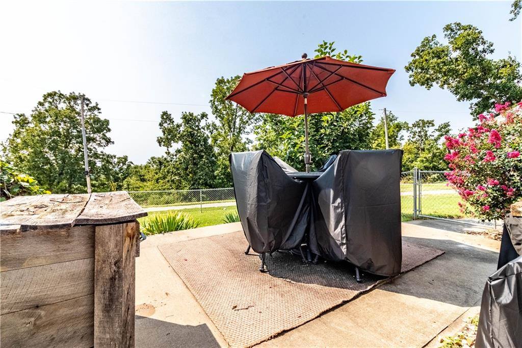 12338 Crestview Drive, Warsaw, MO 65355