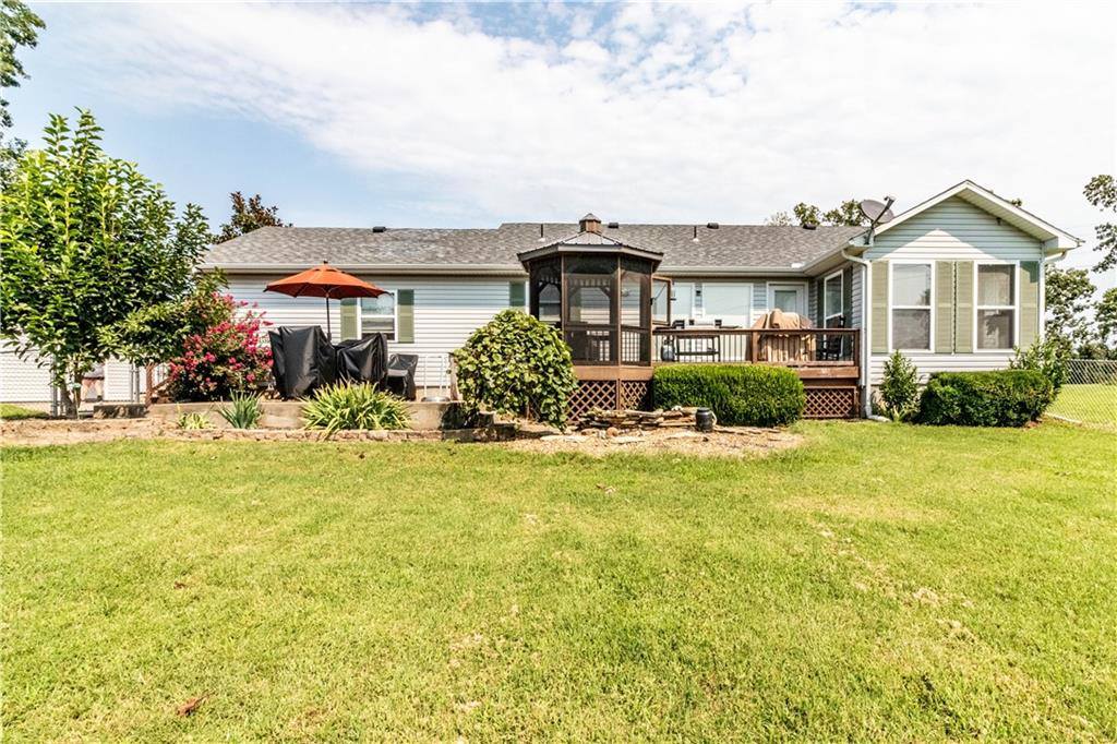 12338 Crestview Drive, Warsaw, MO 65355