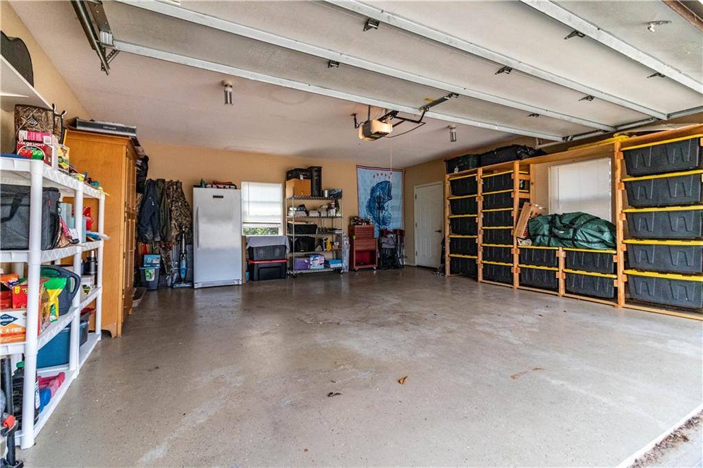 12338 Crestview Drive, Warsaw, MO 65355