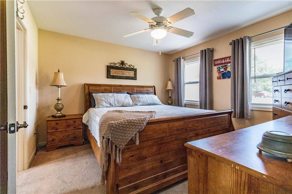 12338 Crestview Drive, Warsaw, MO 65355