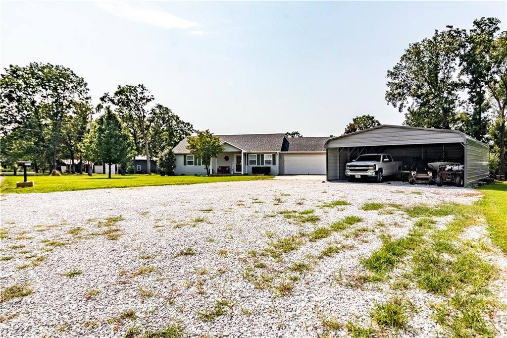 12338 Crestview Drive, Warsaw, MO 65355