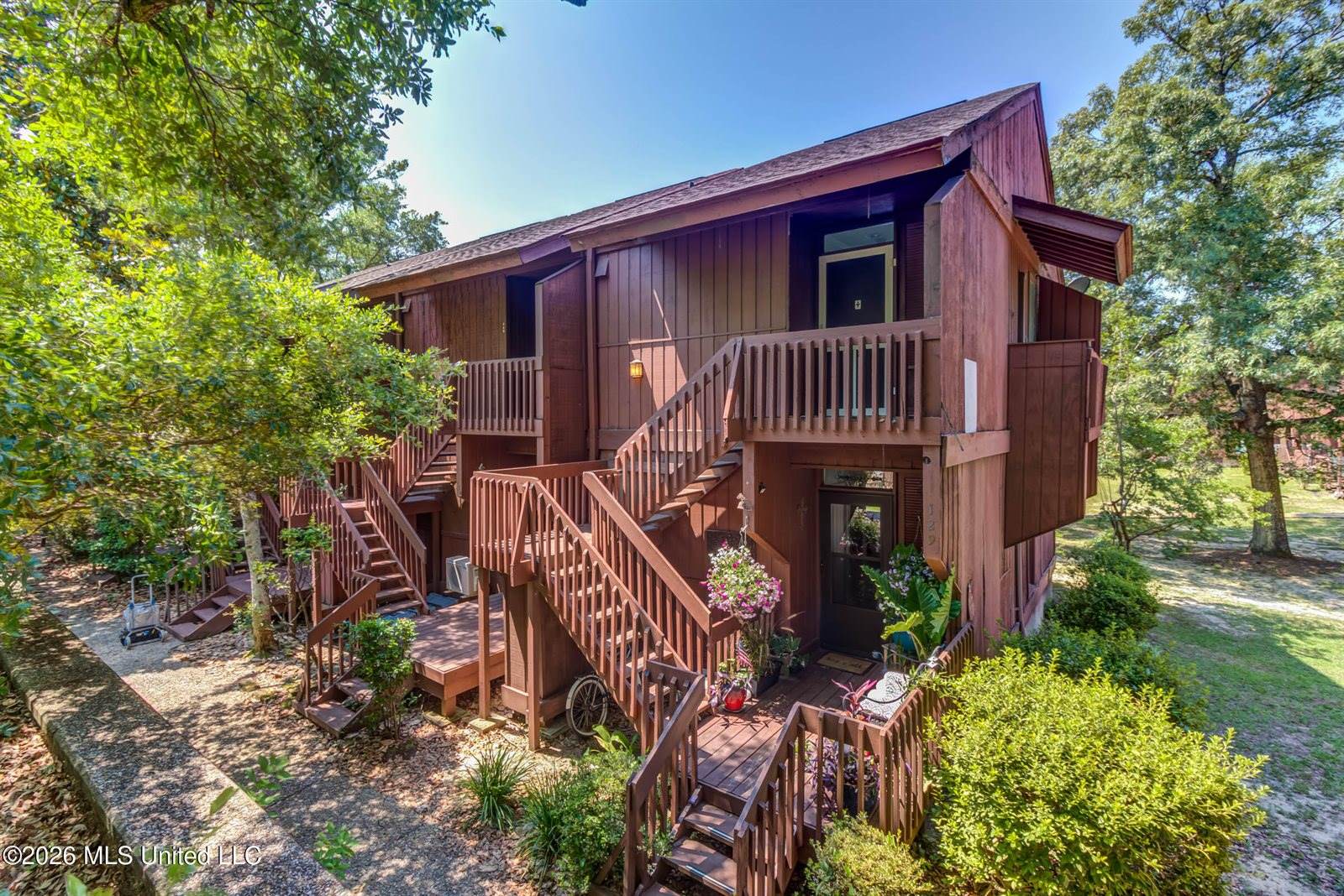229 Lakeside Villa, Diamondhead, MS 39525