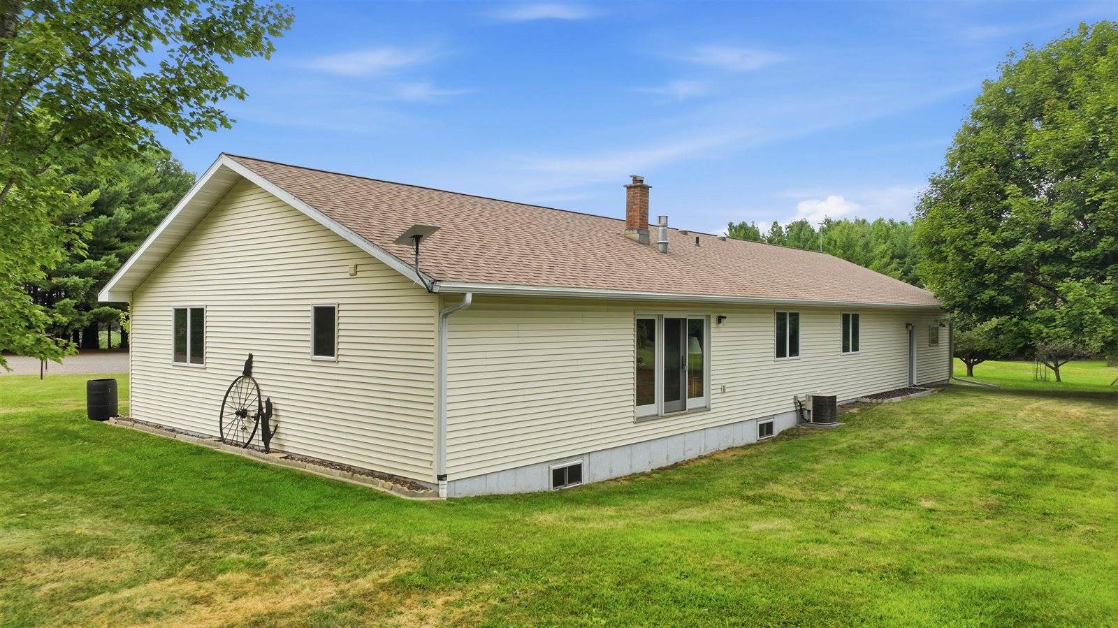8996 Lincoln Avenue, Marshfield, WI 54449