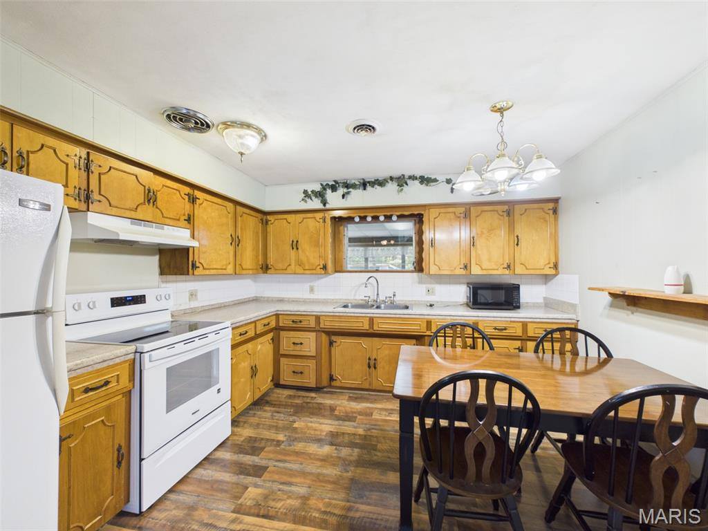 466 Eisenhower Street, Rolla, MO 65401