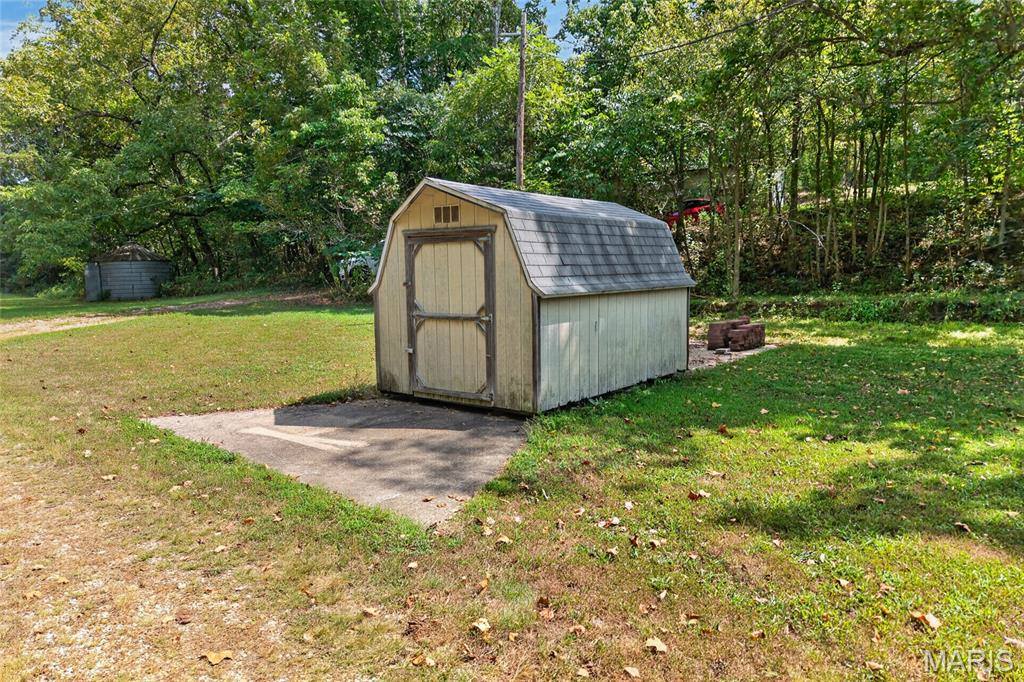 26287 Radcliff Drive, Richland, MO 65556
