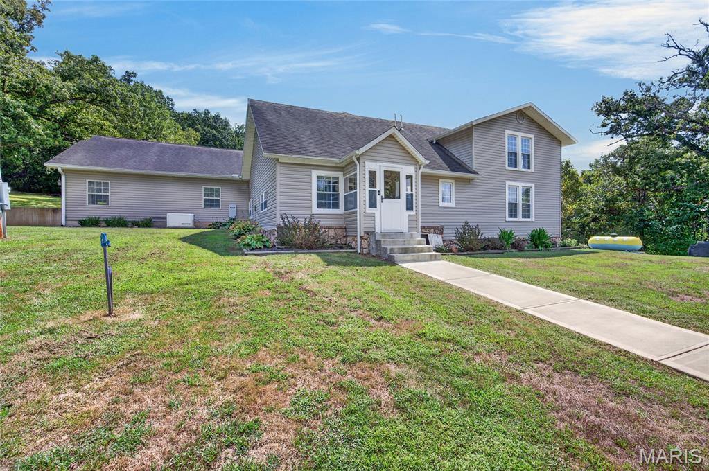 26287 Radcliff Drive, Richland, MO 65556