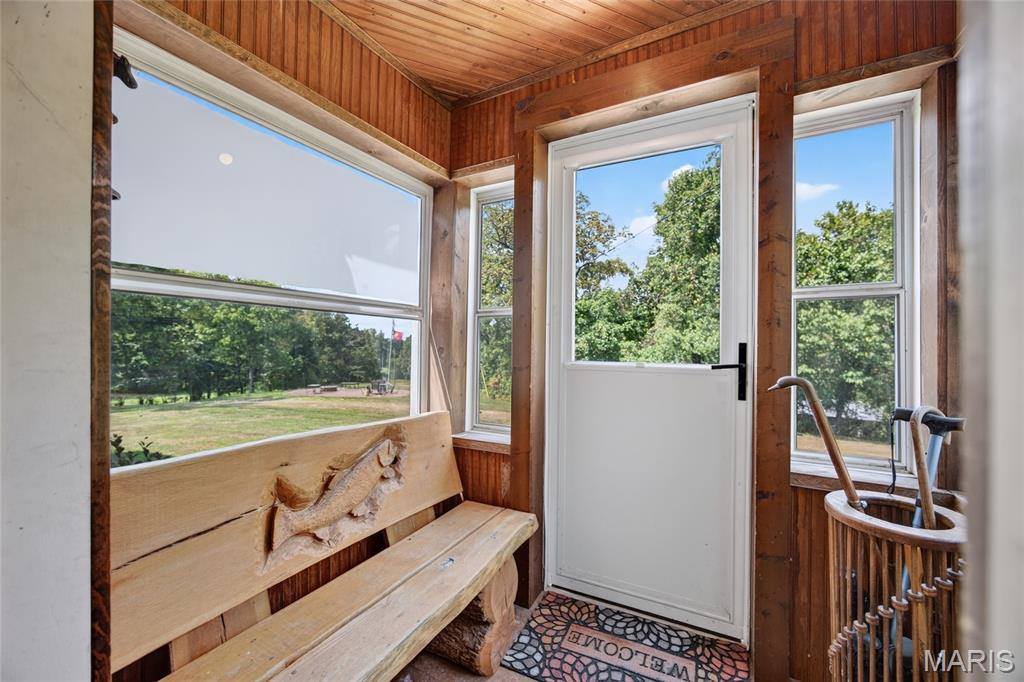 26287 Radcliff Drive, Richland, MO 65556