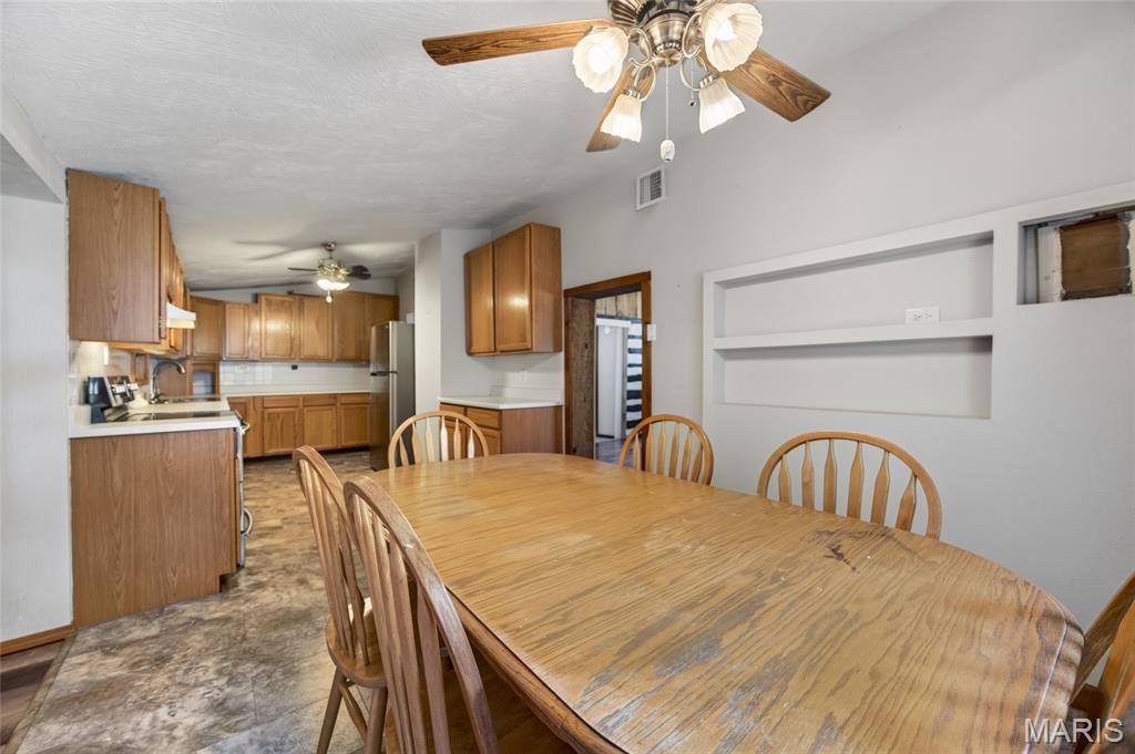 26287 Radcliff Drive, Richland, MO 65556