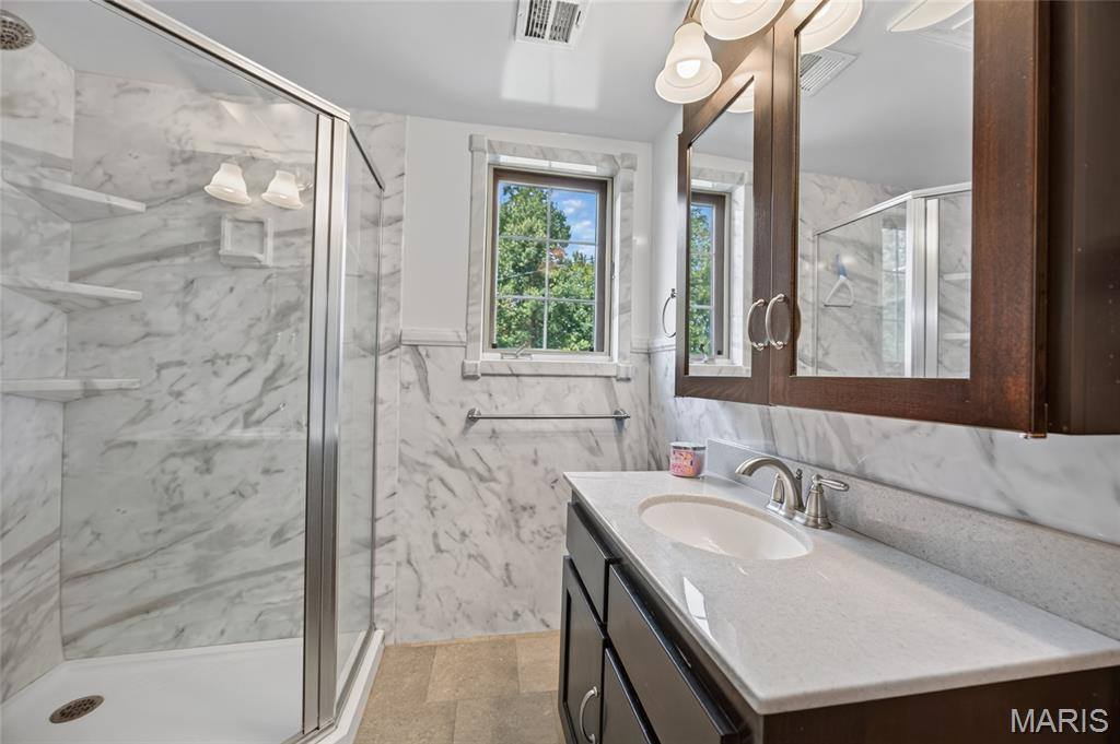 26287 Radcliff Drive, Richland, MO 65556