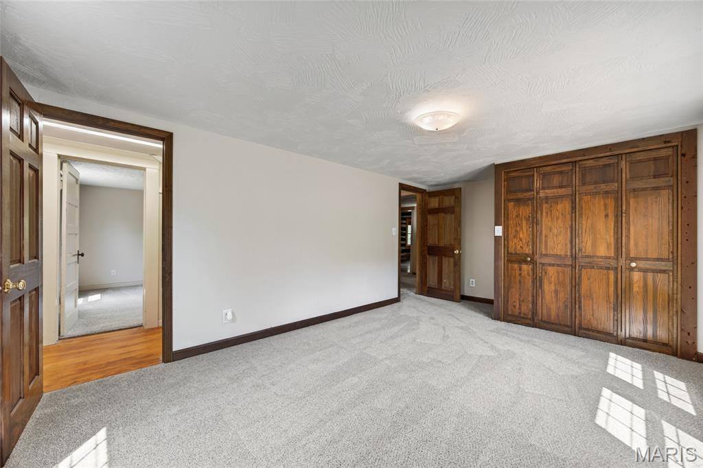 26287 Radcliff Drive, Richland, MO 65556