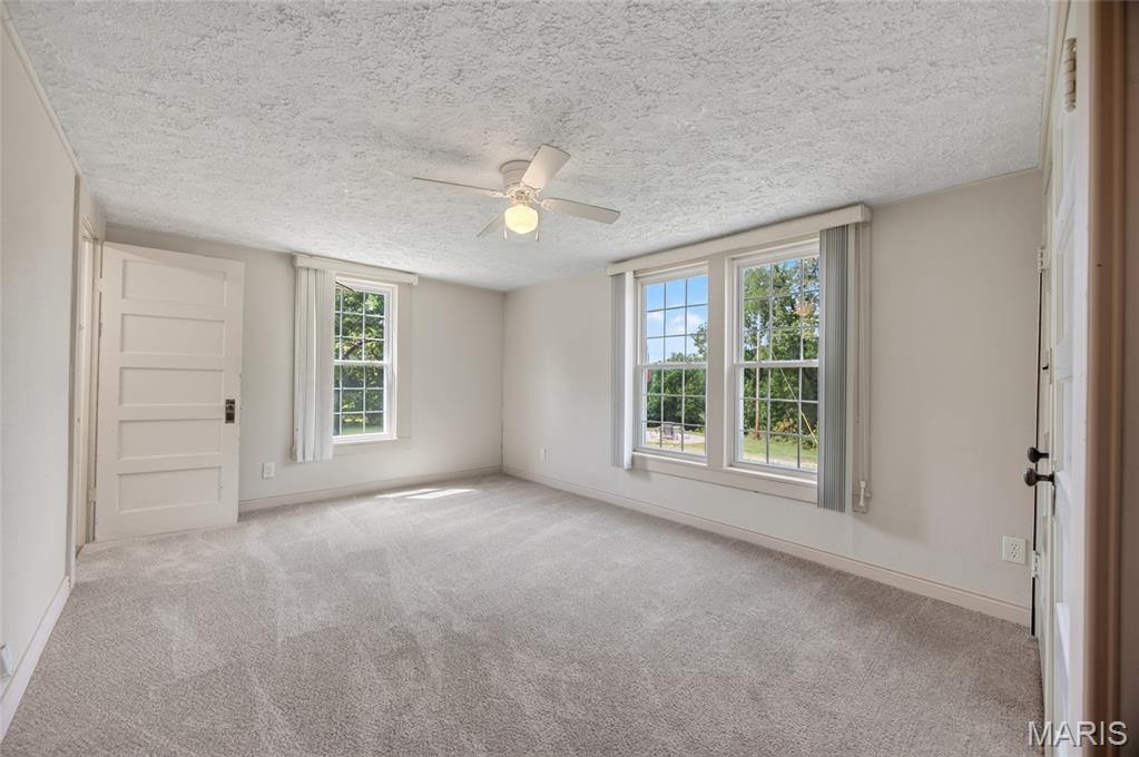 26287 Radcliff Drive, Richland, MO 65556