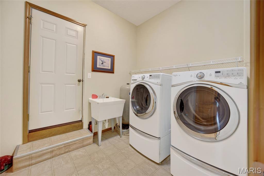 26287 Radcliff Drive, Richland, MO 65556