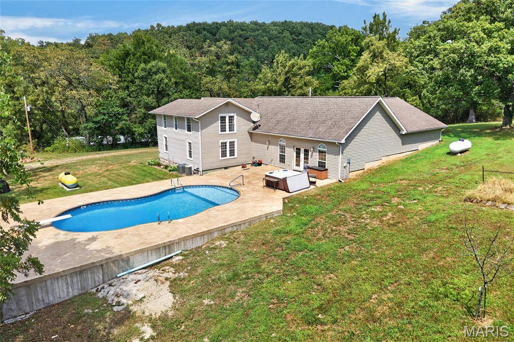 26287 Radcliff Drive, Richland, MO 65556