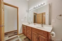 26287 Radcliff Drive, Richland, MO 65556