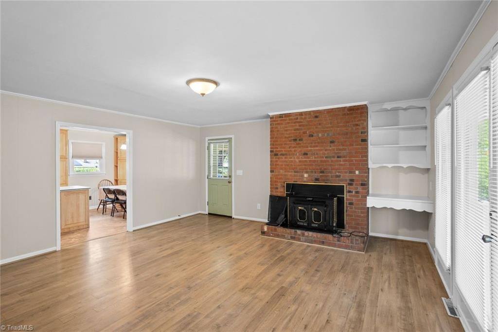 229 Farmbrooke Lane, Winston-Salem, NC 27127