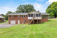229 Farmbrooke Lane, Winston-Salem, NC 27127