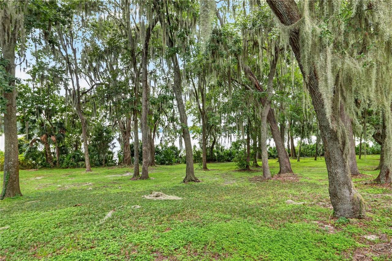 2842 SW 14TH Drive, Gainesville, FL 32608