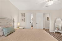 2842 SW 14TH Drive, Gainesville, FL 32608