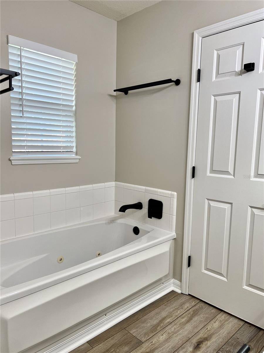 6845 SW 81ST Street, Gainesville, FL 32608