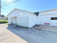 14 S 17th St, Terre Haute, IN 47807