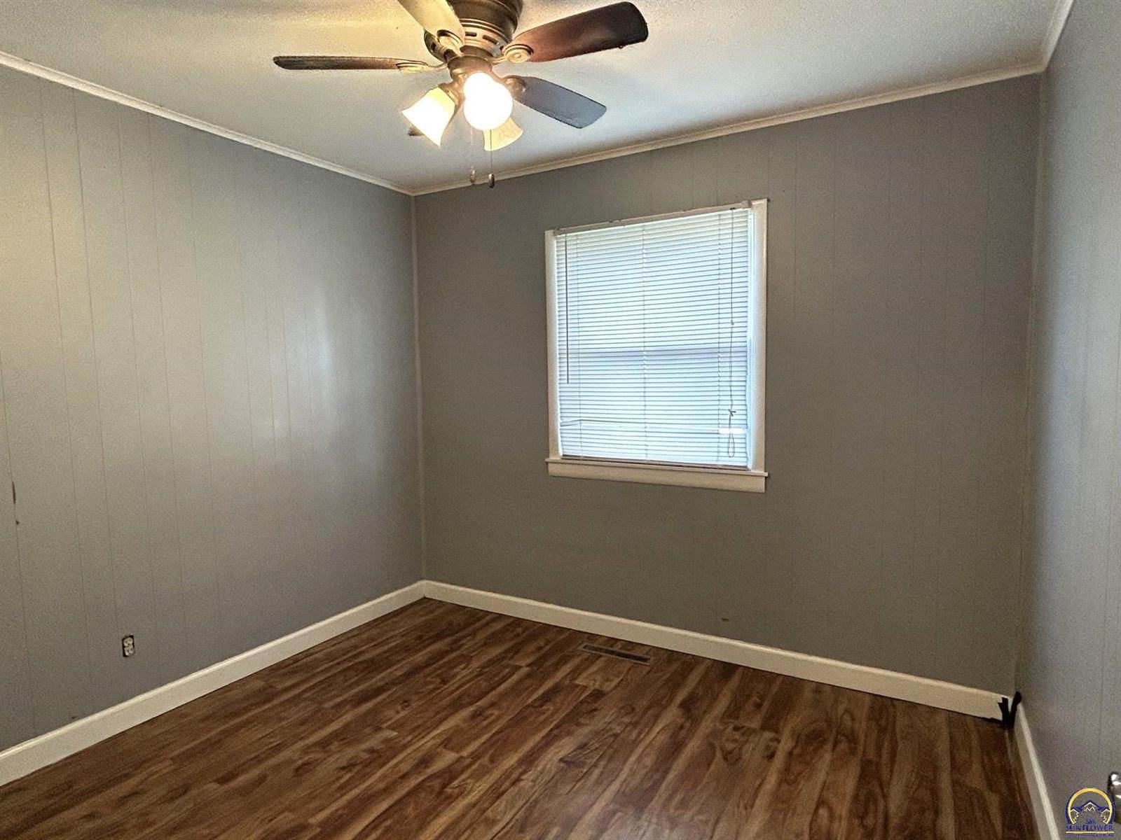 1713 SW Fairlawn RD, Topeka, KS 66604