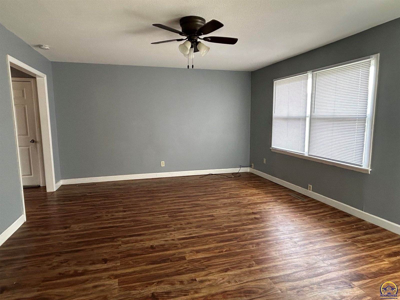 1713 SW Fairlawn RD, Topeka, KS 66604