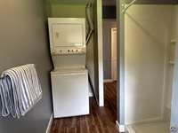 1713 SW Fairlawn RD, Topeka, KS 66604