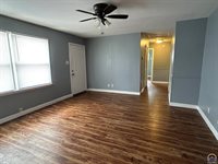 1713 SW Fairlawn RD, Topeka, KS 66604