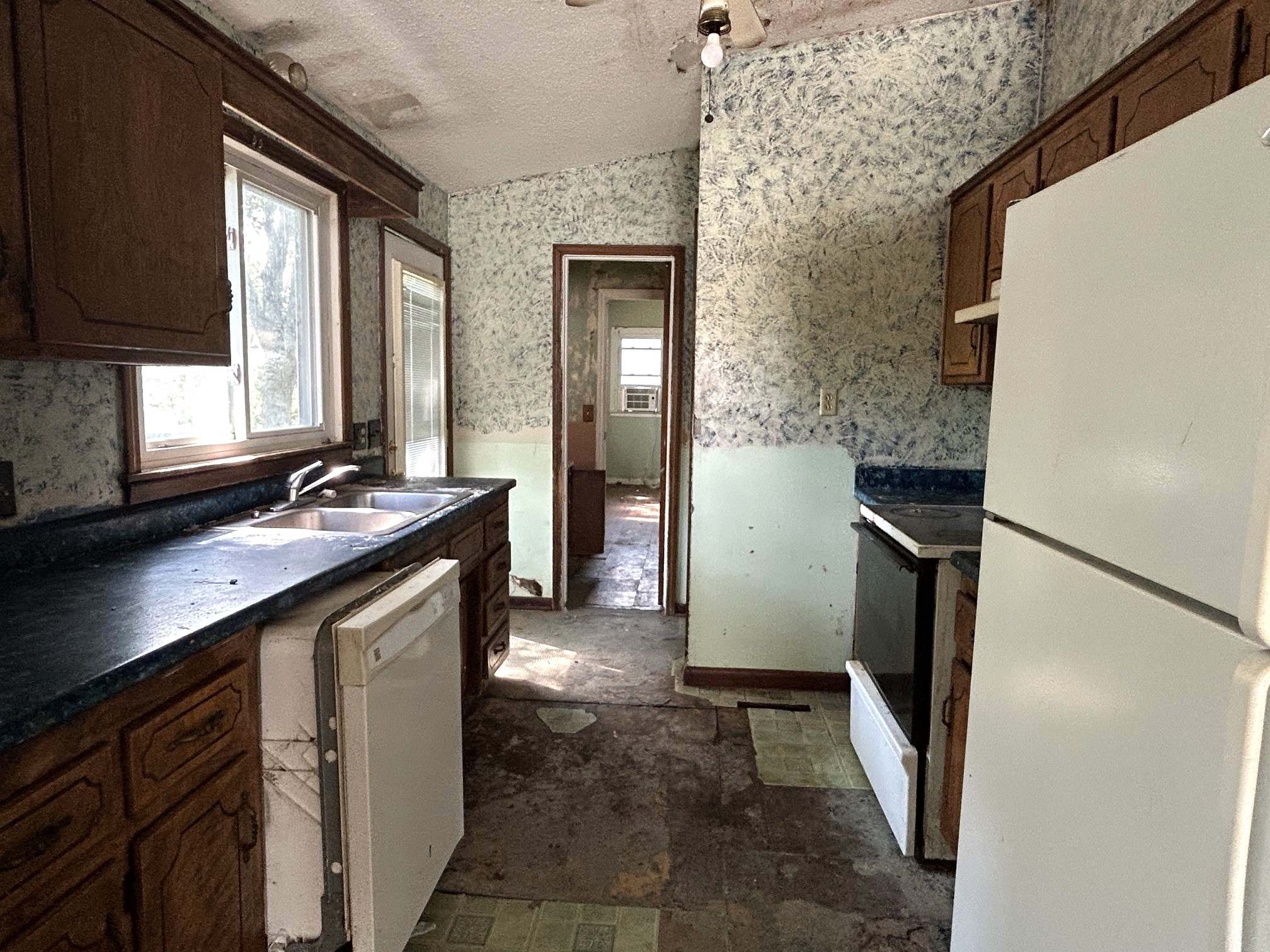 2614 Alabama Street, Lawrence, KS 66046