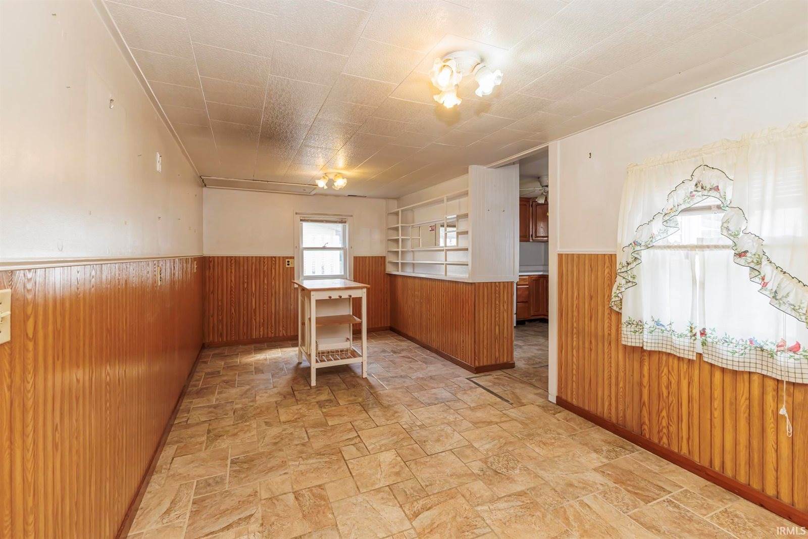305 North Waldemere Avenue, Muncie, IN 47303