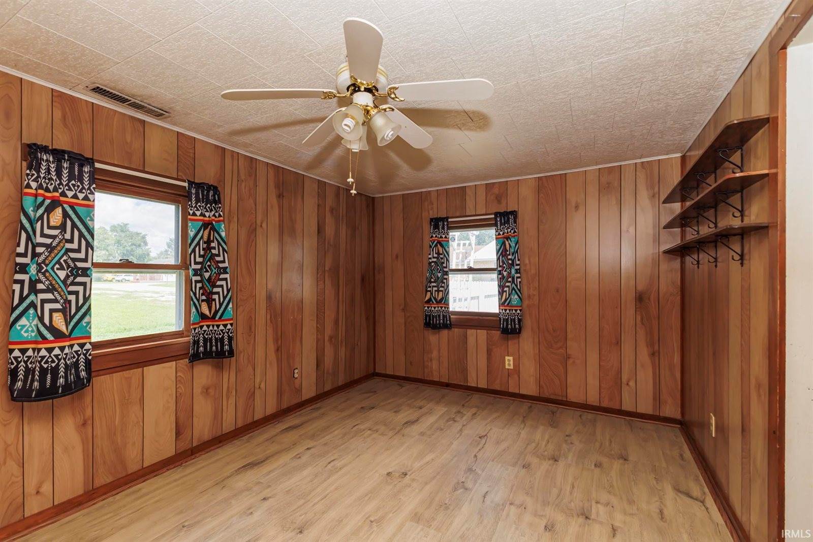 305 North Waldemere Avenue, Muncie, IN 47303