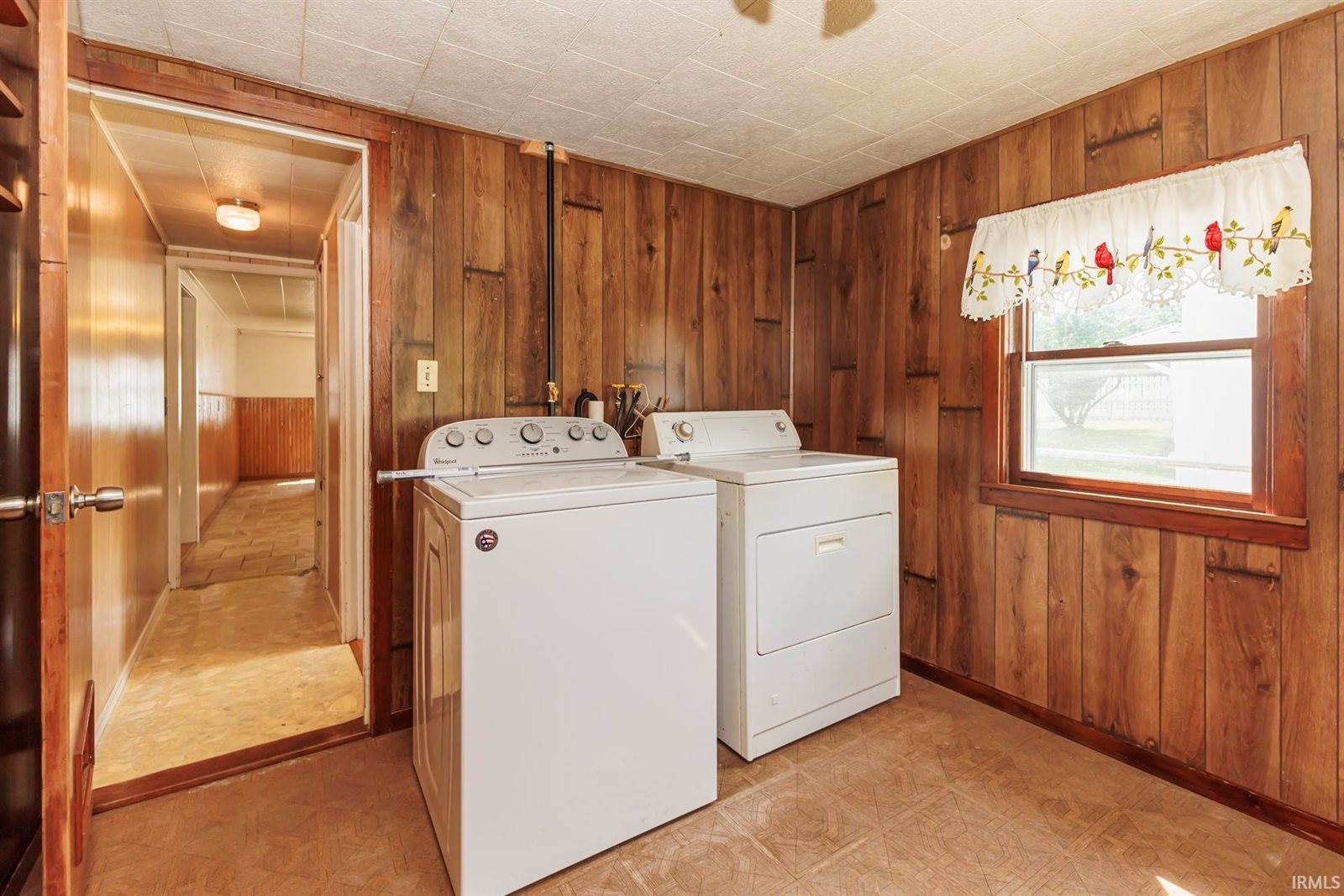305 North Waldemere Avenue, Muncie, IN 47303