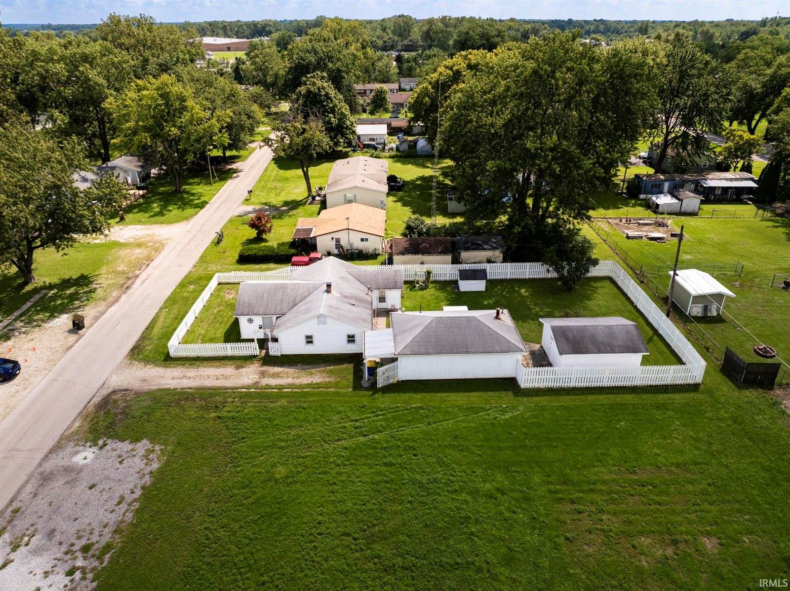 305 North Waldemere Avenue, Muncie, IN 47303