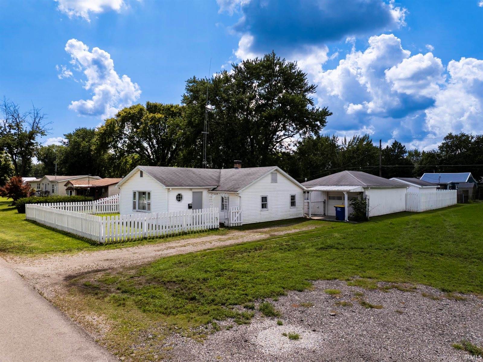 305 North Waldemere Avenue, Muncie, IN 47303
