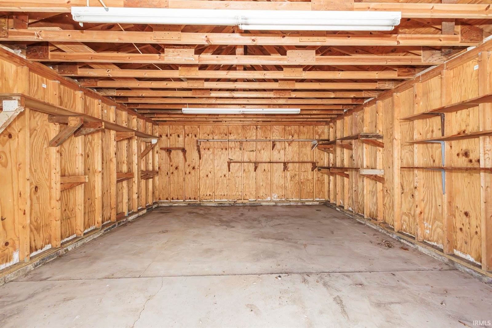 305 North Waldemere Avenue, Muncie, IN 47303