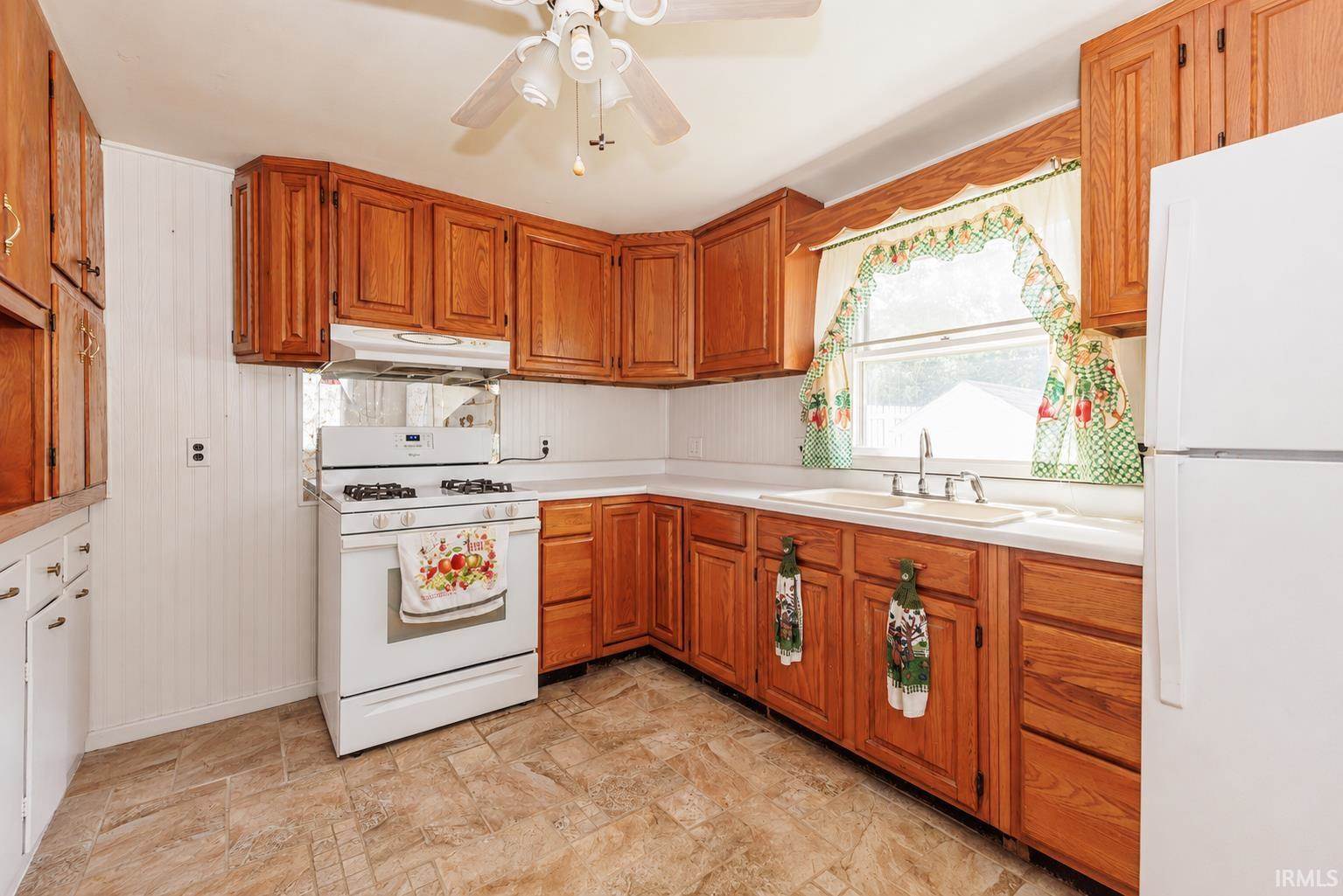 305 North Waldemere Avenue, Muncie, IN 47303