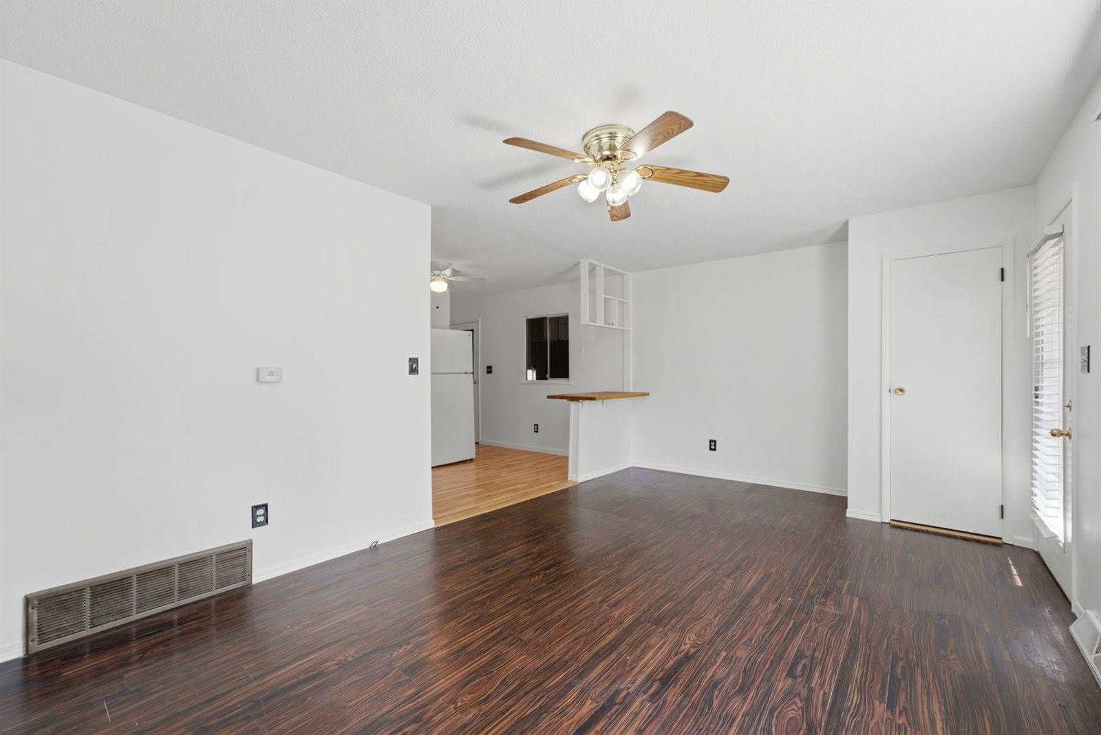 414 15th Place, Camanche, IA 52730
