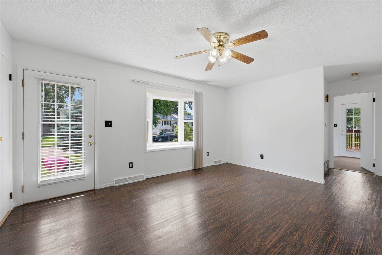 414 15th Place, Camanche, IA 52730