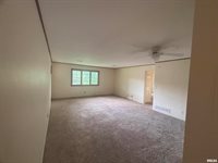 920 17TH Street, Moline, IL 61265