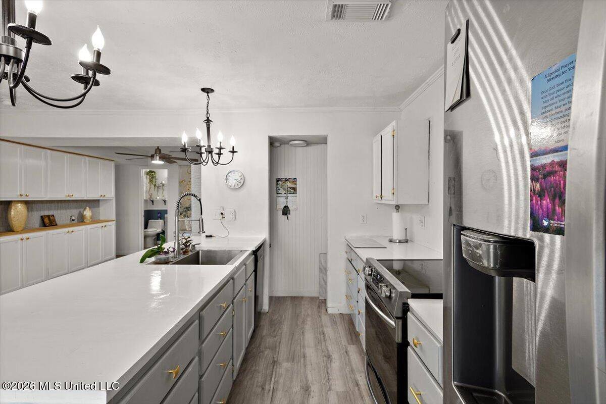 12 Lake Barnett Drive, Brandon, MS 39047
