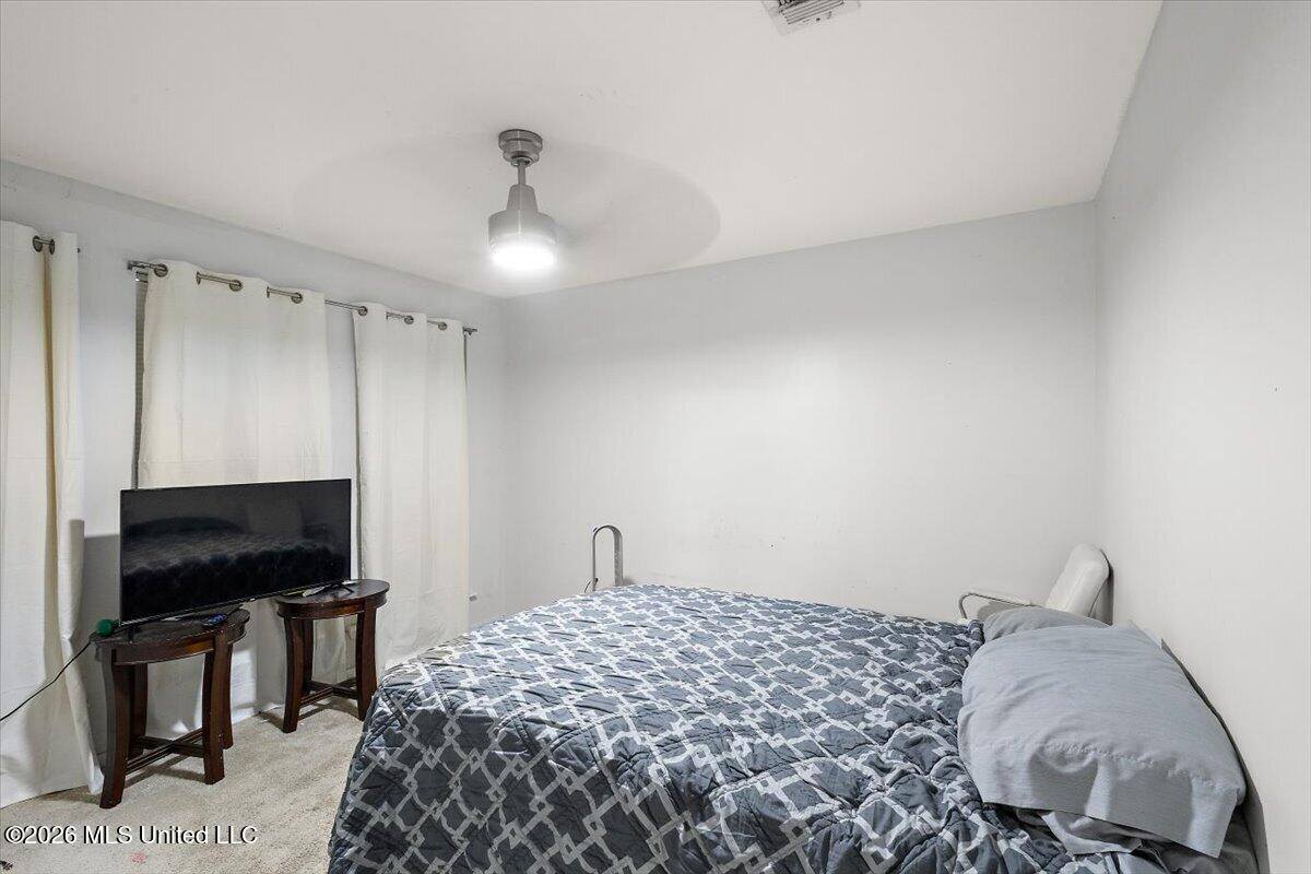 12 Lake Barnett Drive, Brandon, MS 39047