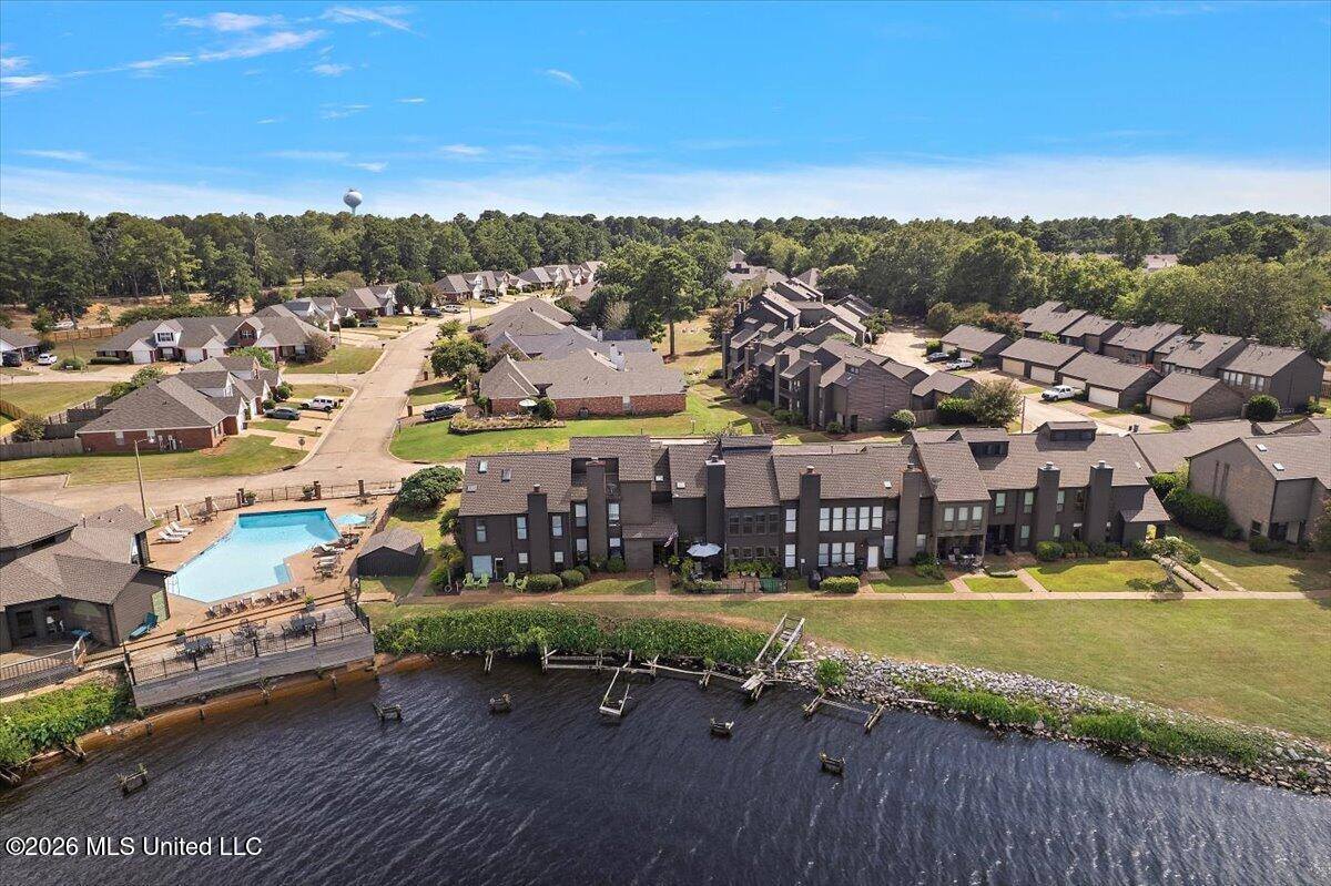 12 Lake Barnett Drive, Brandon, MS 39047